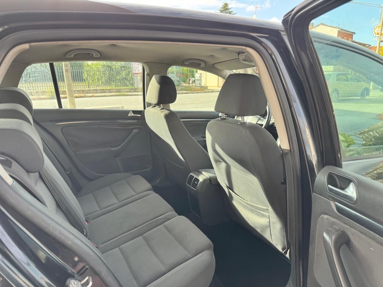 Volkswagen Golf 1.9 TDI DPF 5p. GT Sport