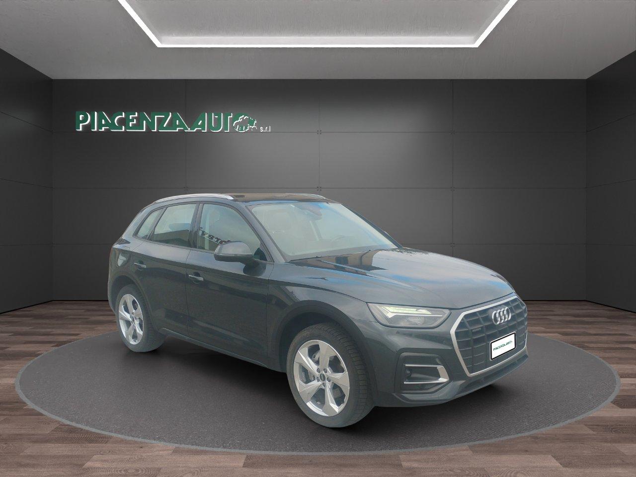 Audi Q5 40 2.0 tdi mhev 12V.quattro s-tronic.CERCHI 20