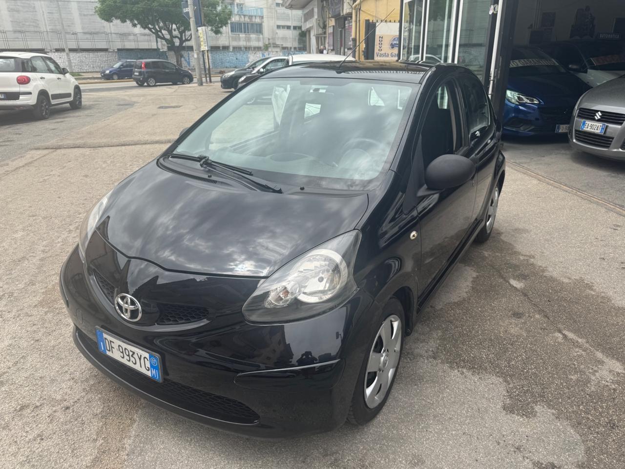 Toyota Aygo 1.0 12V VVT-i 5 porte Now