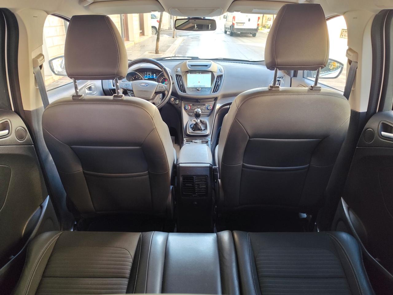 Ford Kuga 1.5 TDCI 120CV 2WD Titanium