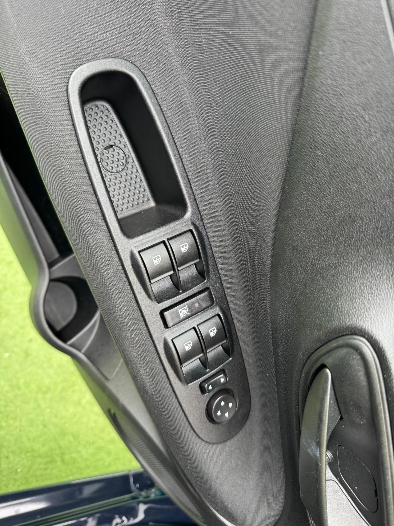 Fiat Punto 1.3 MJT II S&S 95 CV 5 porte Street