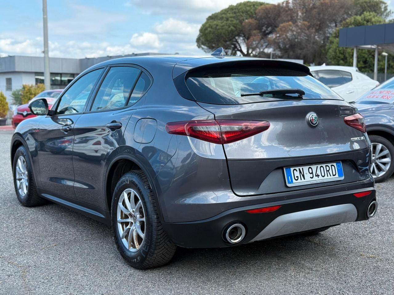 Alfa Romeo Stelvio 2.2 Turbodiesel 180 CV AT8 RWD Business