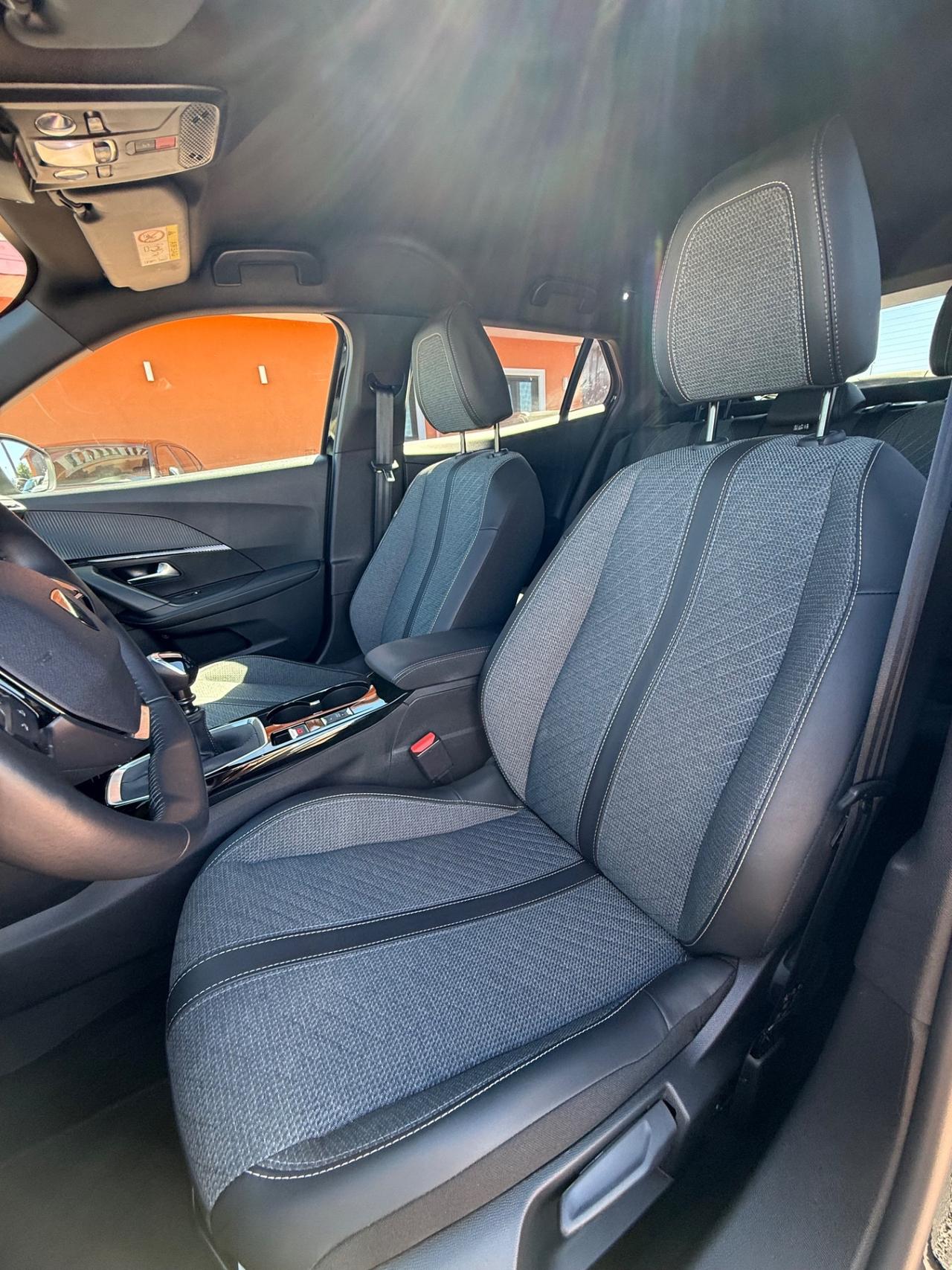 Peugeot 2008 1.2 100cv