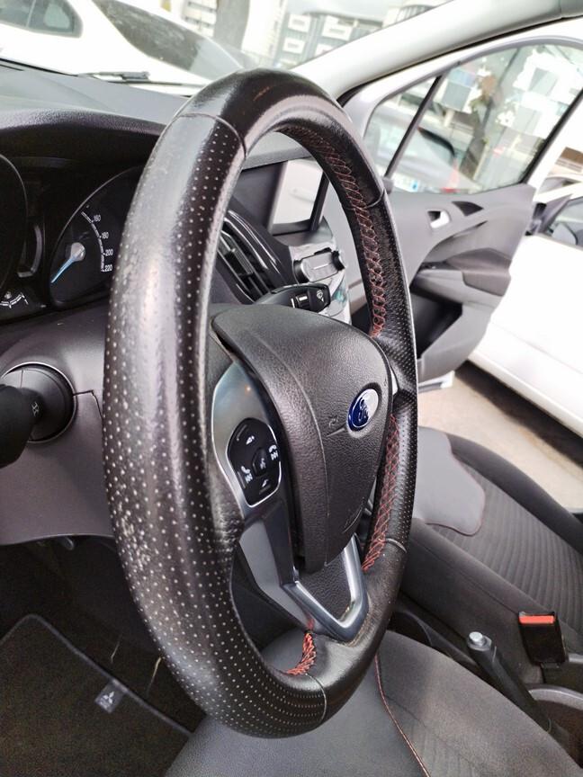 Ford Tourneo Courier 1.5 TDCI 75 CV Sport 94700KM 5/2019