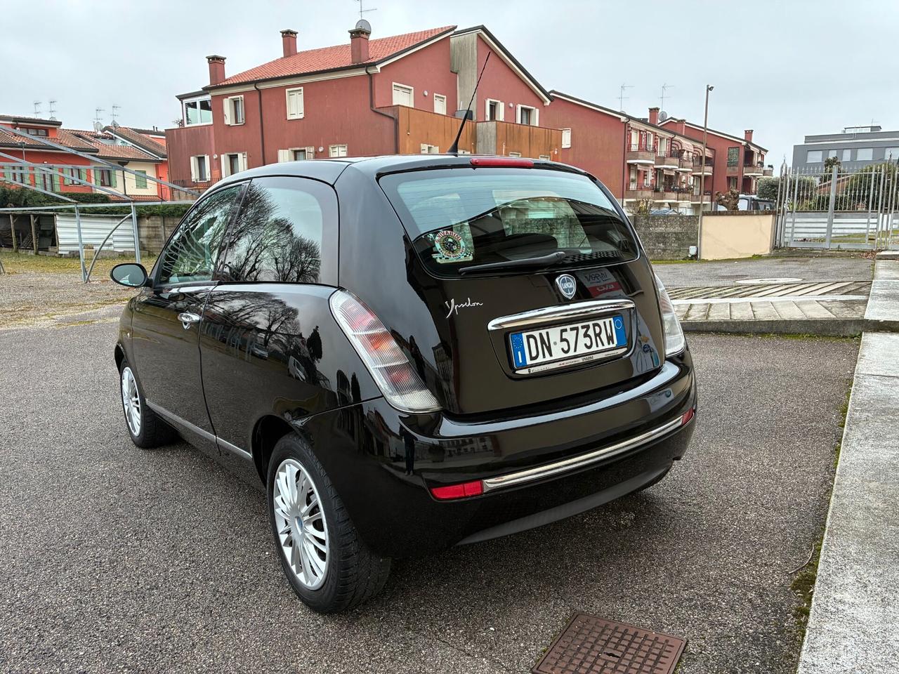 Lancia Ypsilon 1.2 Oro Plus