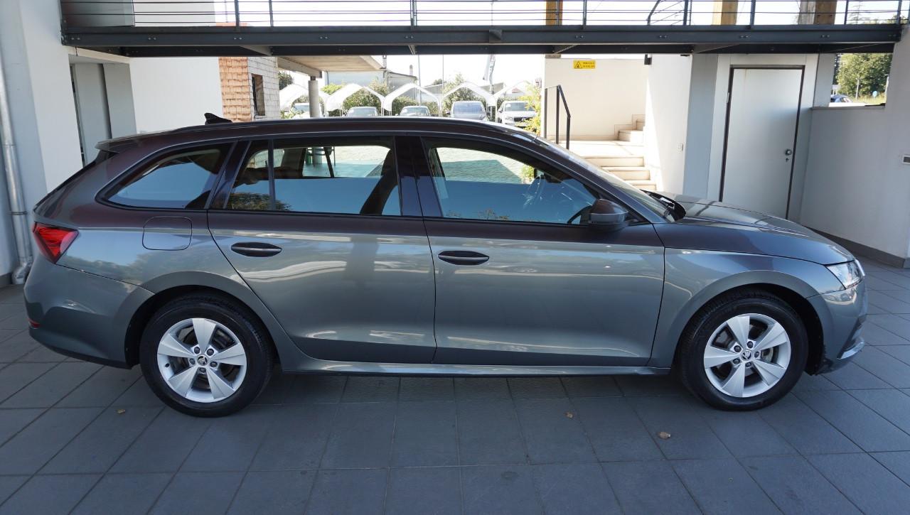 Skoda Octavia Wagon 2.0 tdi evo Executive 115cv dsg