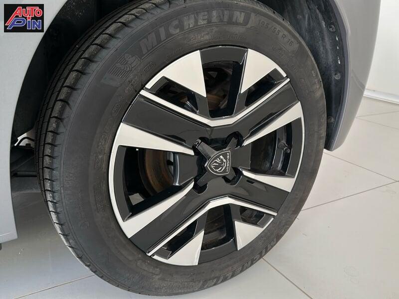 Peugeot 208 Allure Hybrid 110 e-DCS6 auto