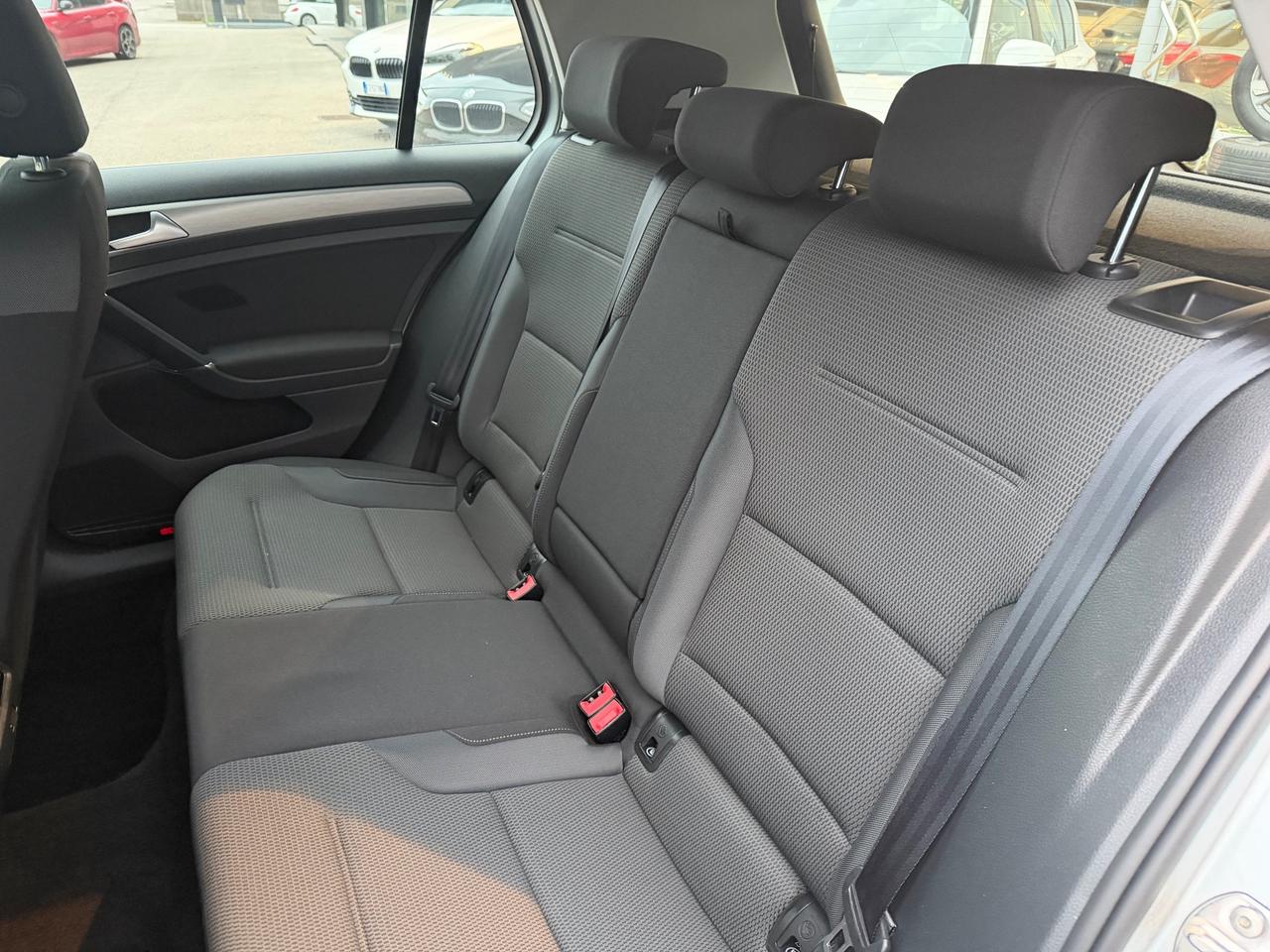 Volkswagen Golf Neopatentati