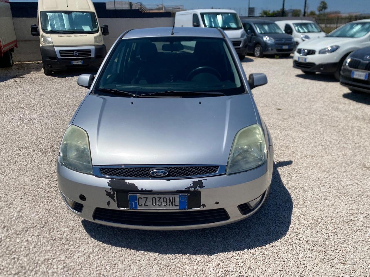 Ford Fiesta 1.4 TDCi 5p. Ghia DIESEL NEOPATENTATI