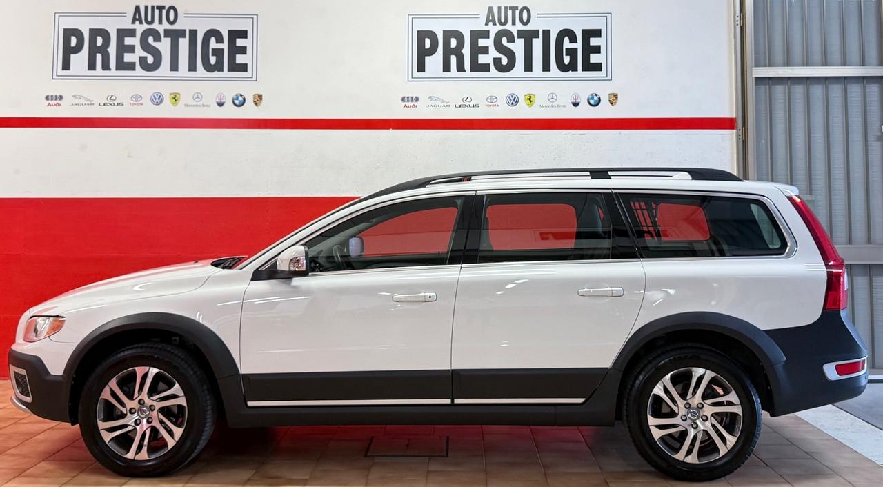 Volvo XC 70 XC70 D5 AWD Geartronic Summum