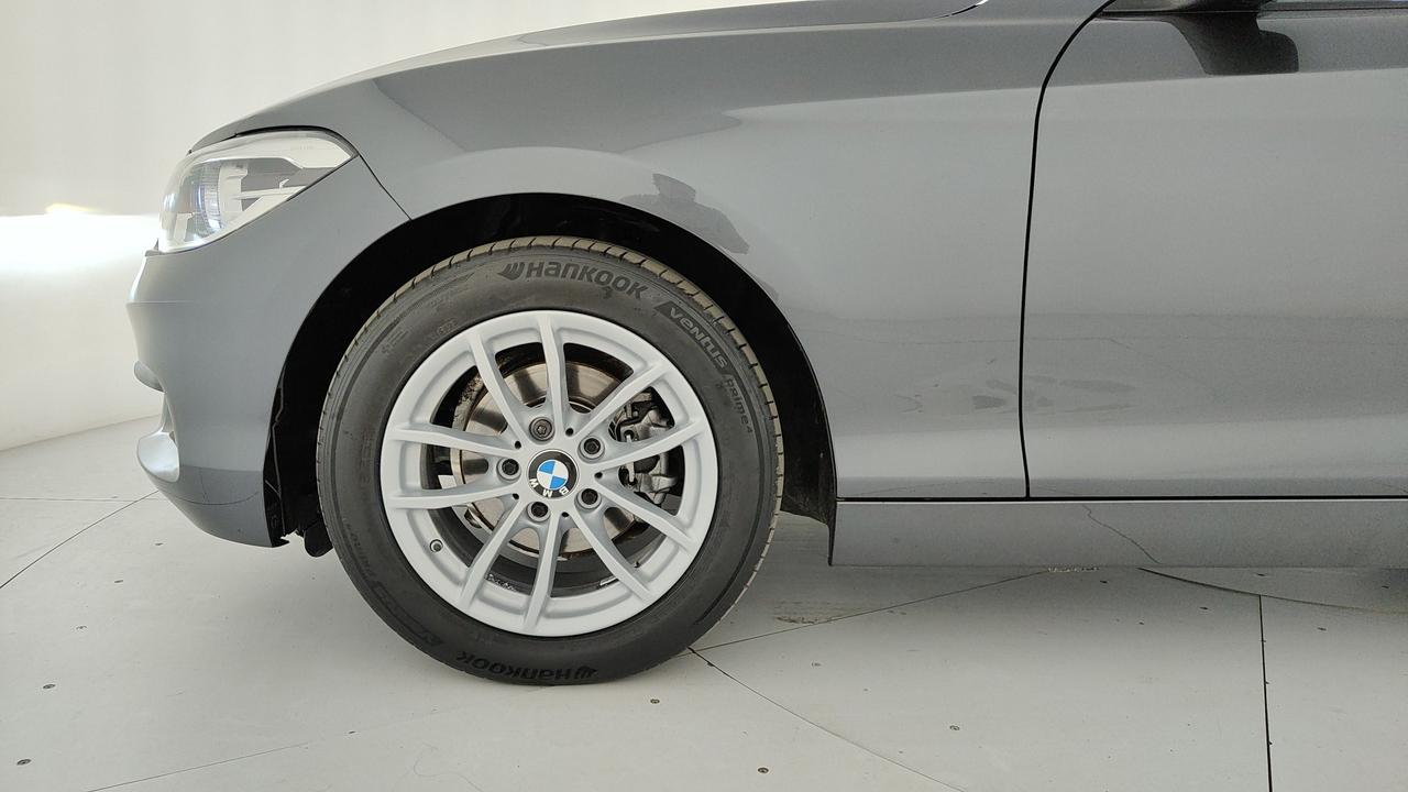 BMW Serie 1 F/20-21 2015 - 116d Business 5p auto