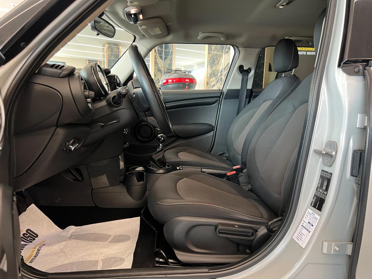 Mini 1.5 Cooper D 5 porte