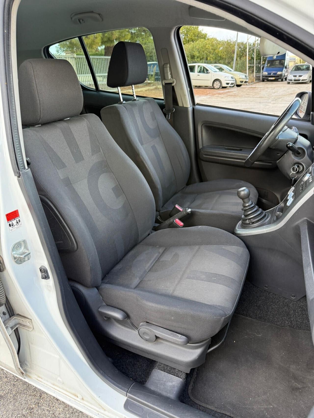 Opel Agila 1.0 benzina neopatentati UNIPRO