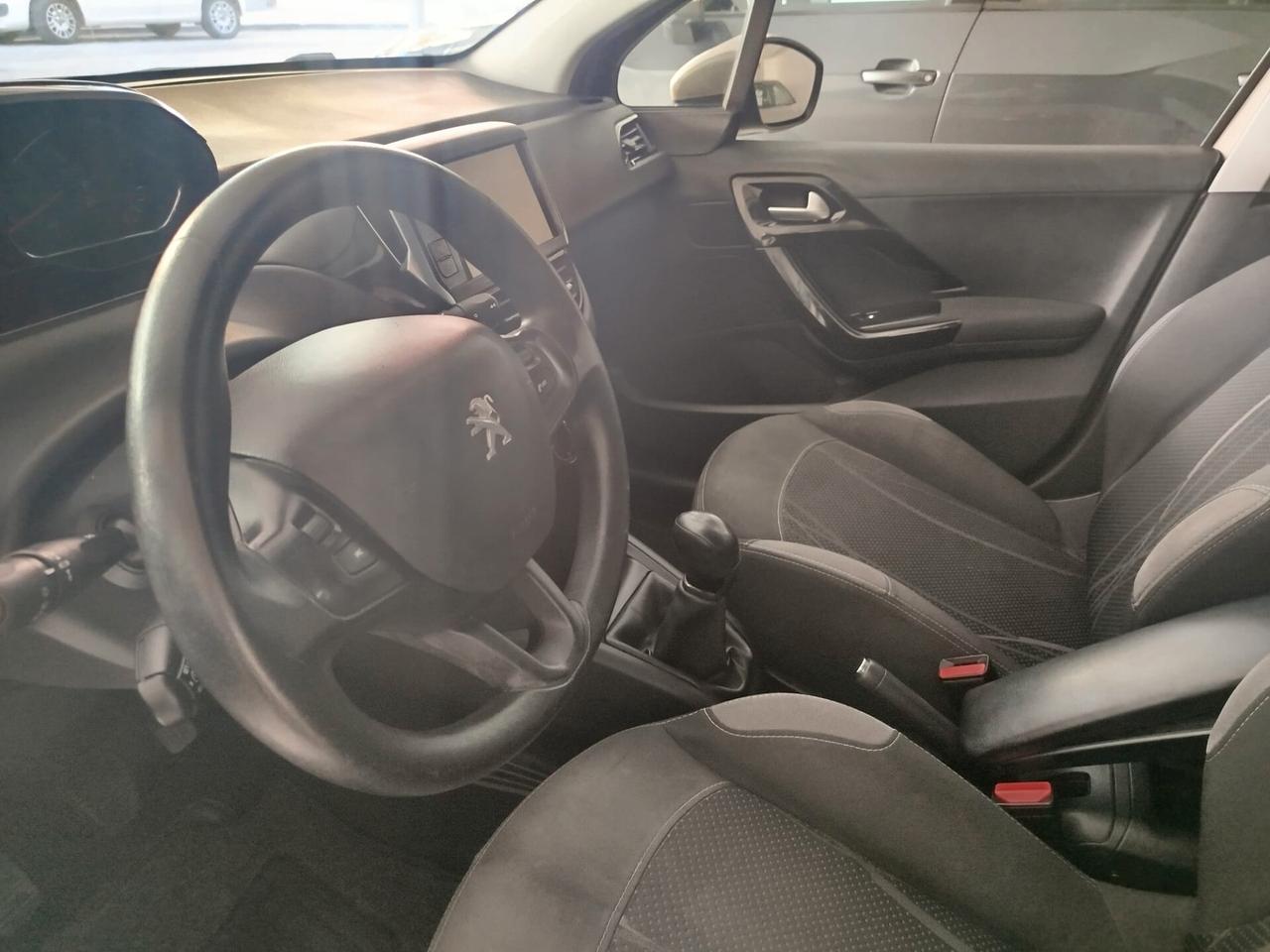 Peugeot 208 1.4 HDi 68 CV 5 porte Access