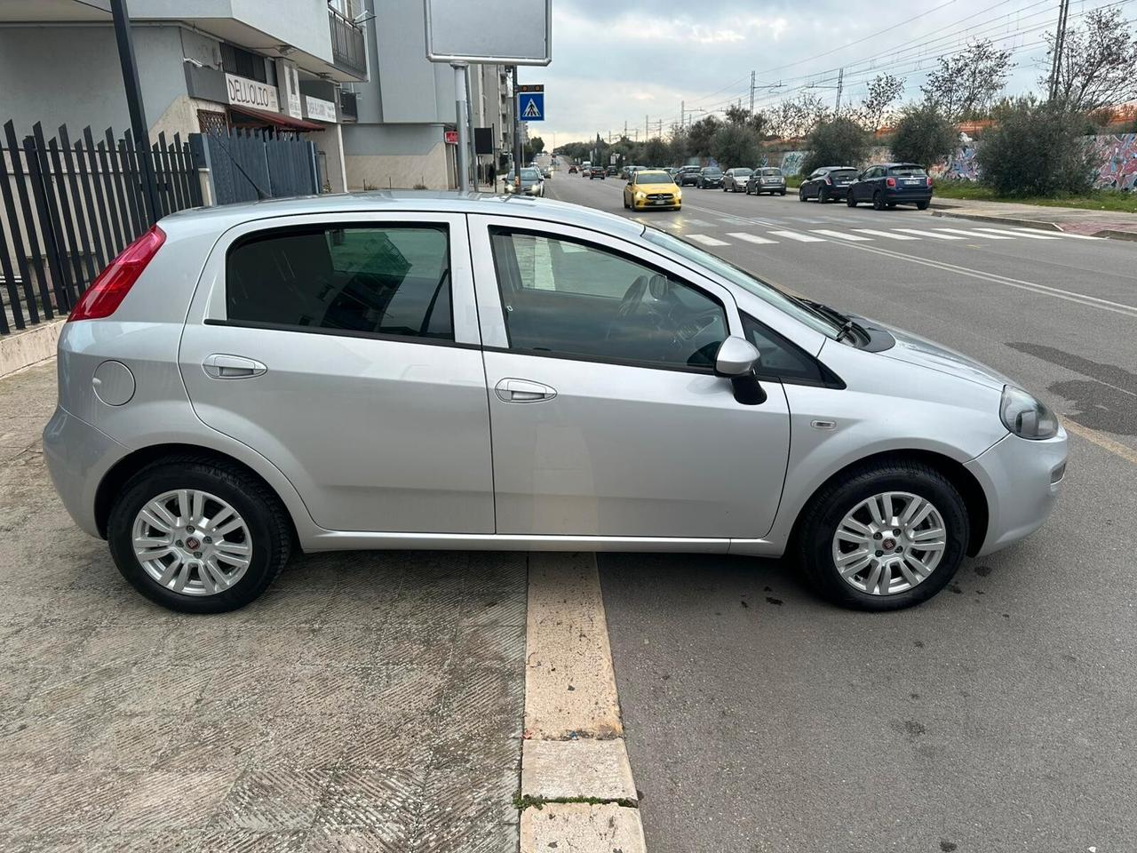 Fiat Punto 1.4 8V 5 porte Easypower Street