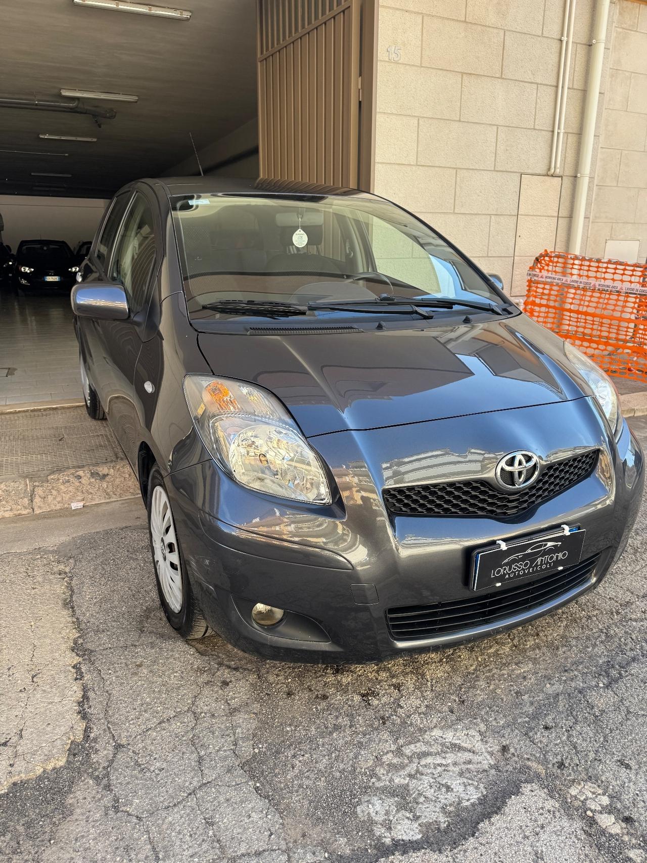 Toyota Yaris 1.4 D-4D DPF 5 porte Sol