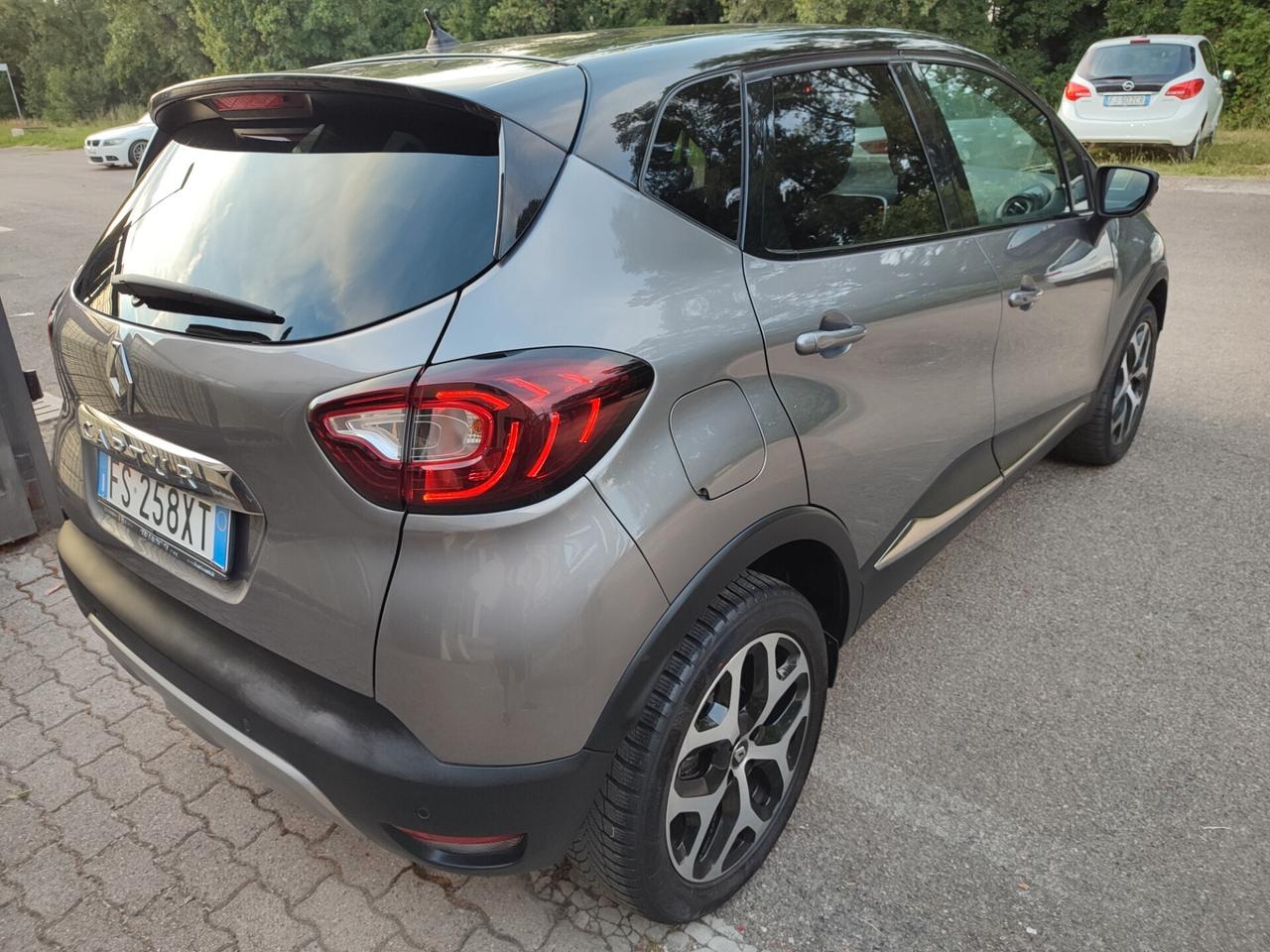 RENAULT CAPTUR 2018 FINE BENZINA SPORT EURO6D BELLA