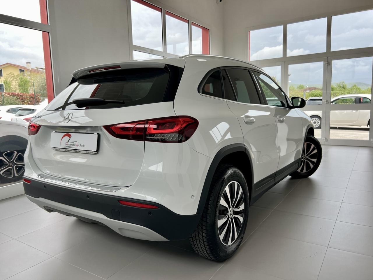 MERCEDES GLA 180 d Aut. Business Extra - 2021