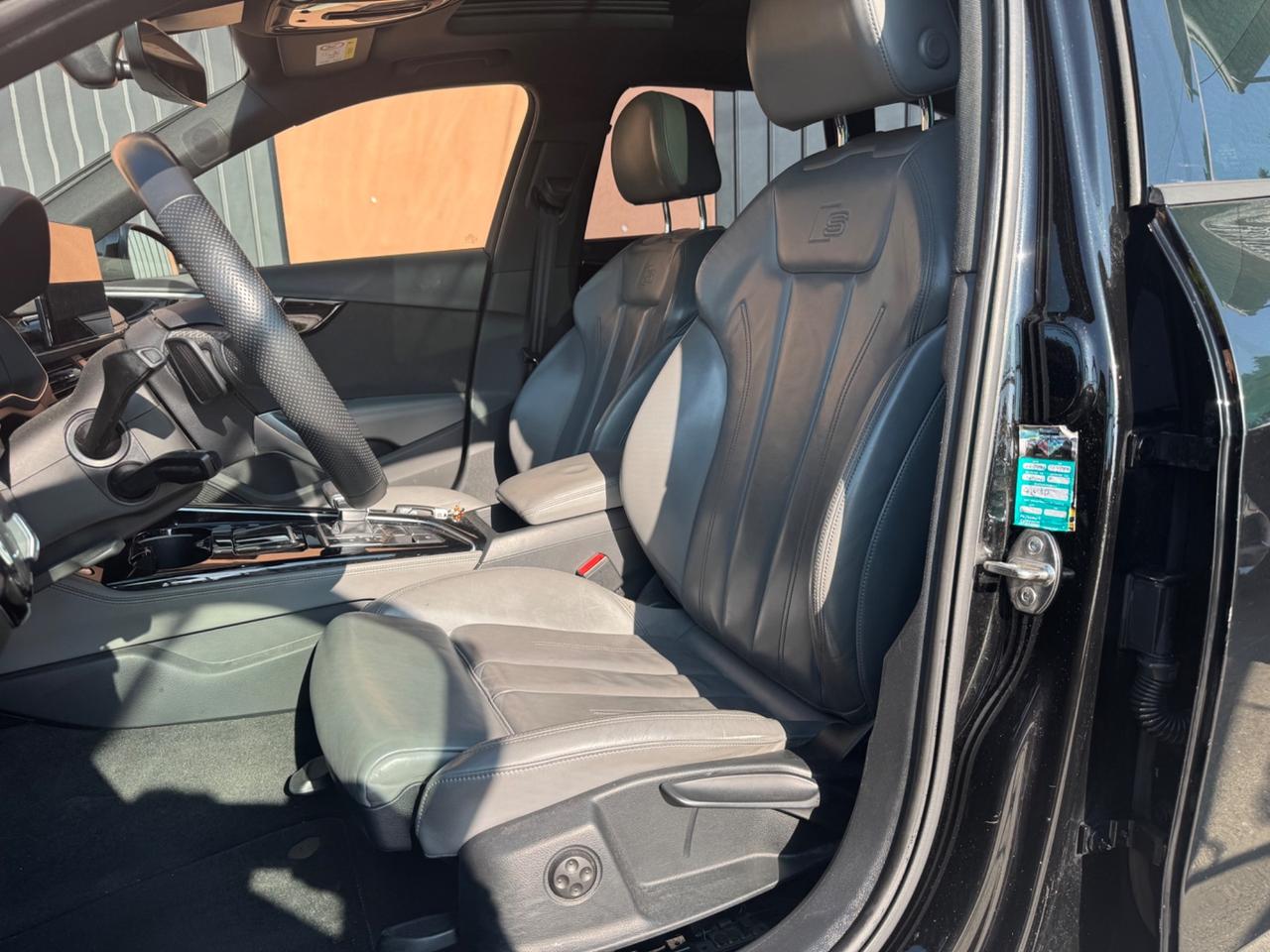 Audi A4 Avant 40 TDI quattro S tronic line edition