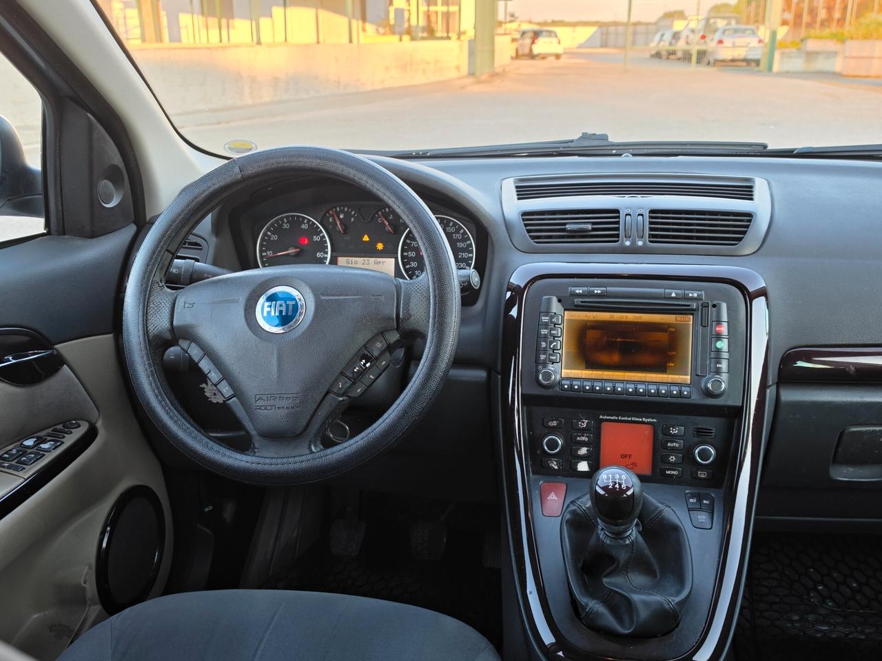 Fiat Croma 1.9 Multijet Emotion