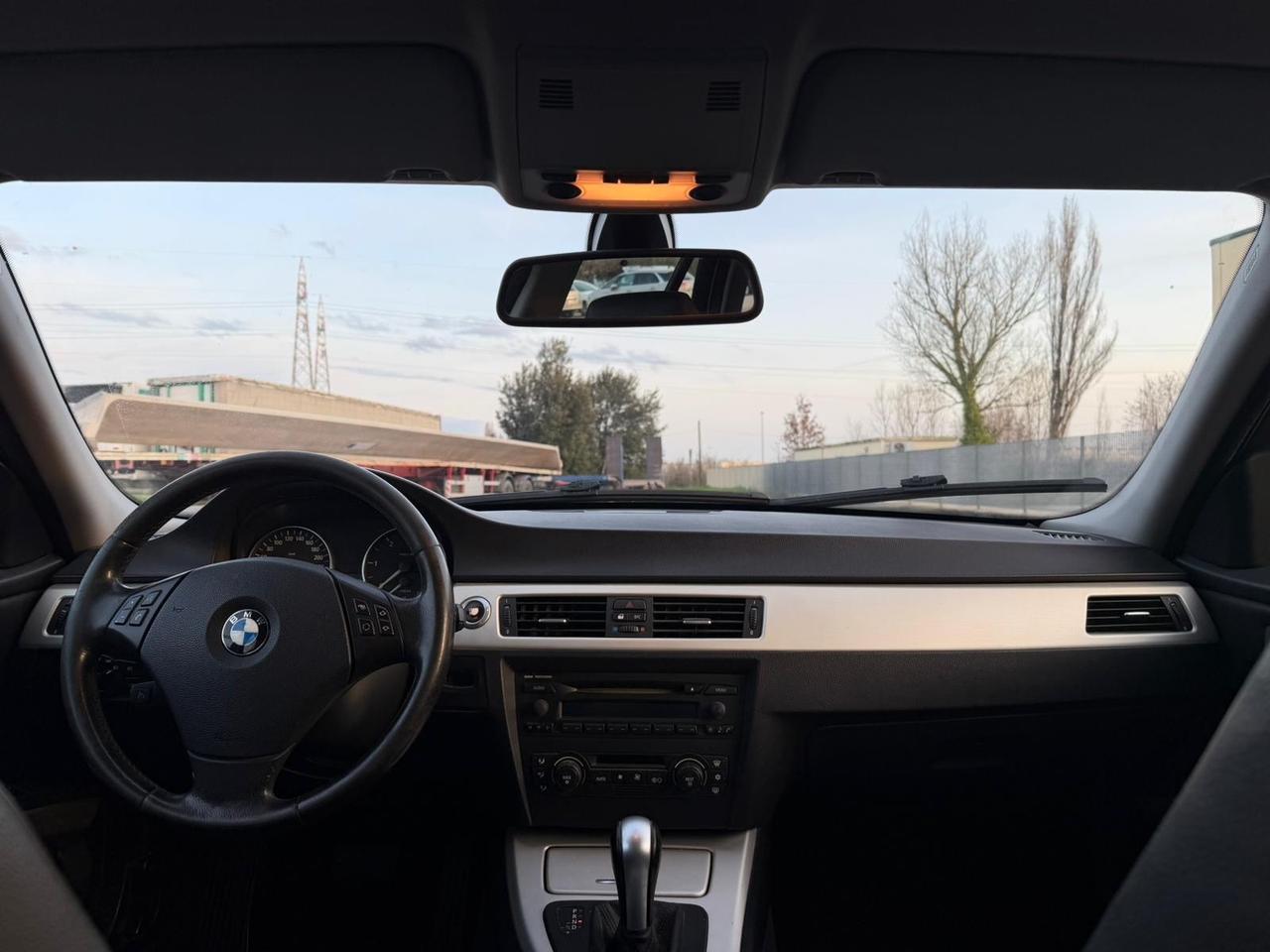 Bmw 320 D. Touring Cambio automatico