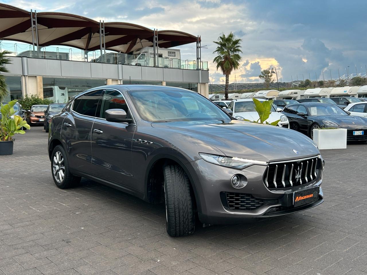 Maserati Levante 3.0 V6 250cv auto