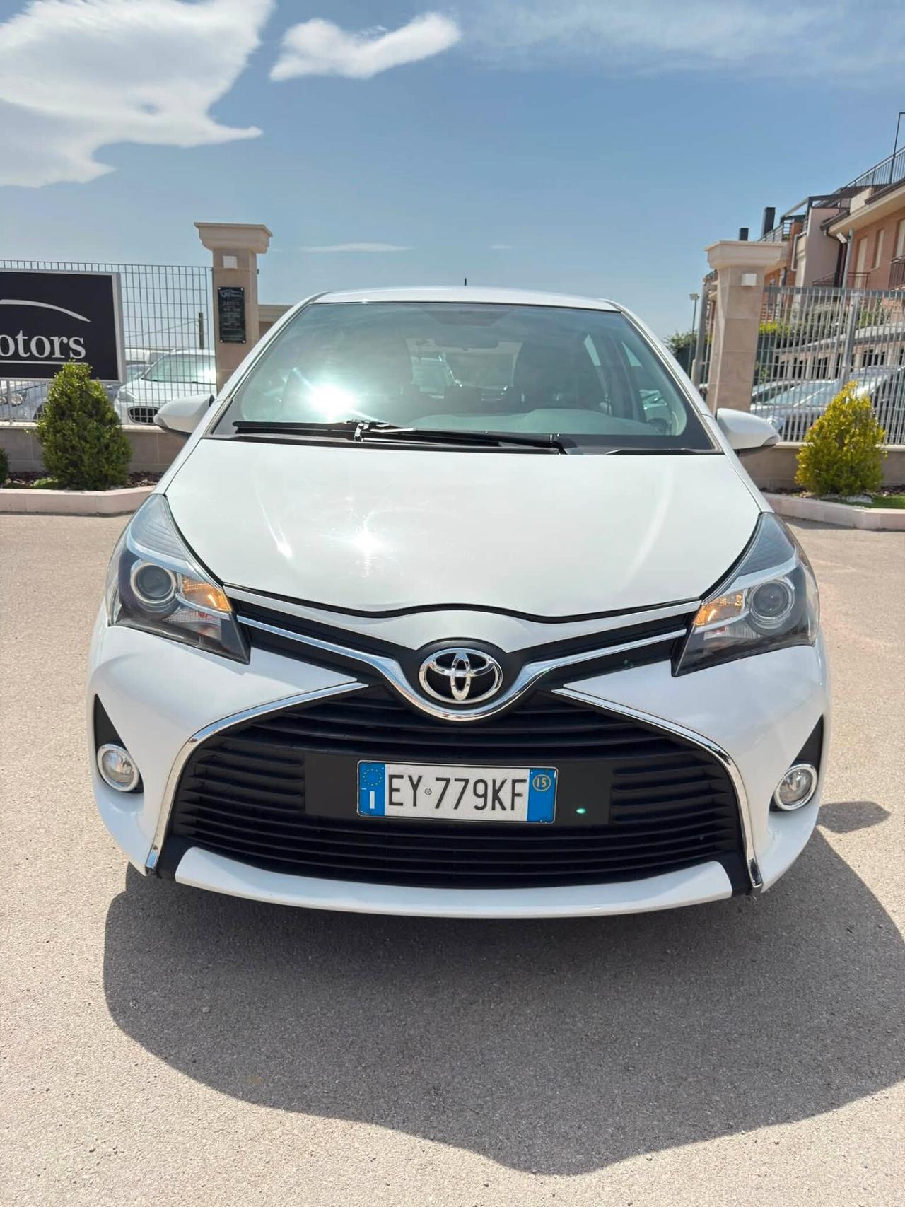 Toyota Yaris 1.0 5 porte Lounge