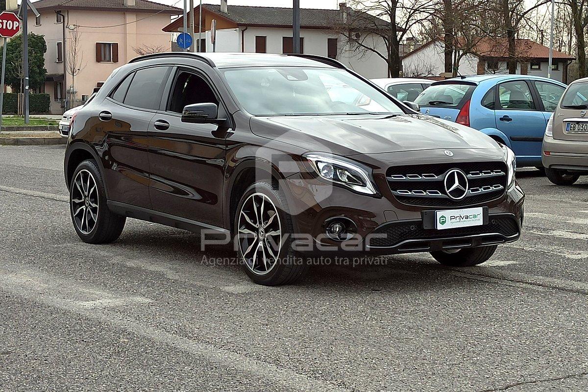 MERCEDES GLA 200 d Automatic 4Matic Premium