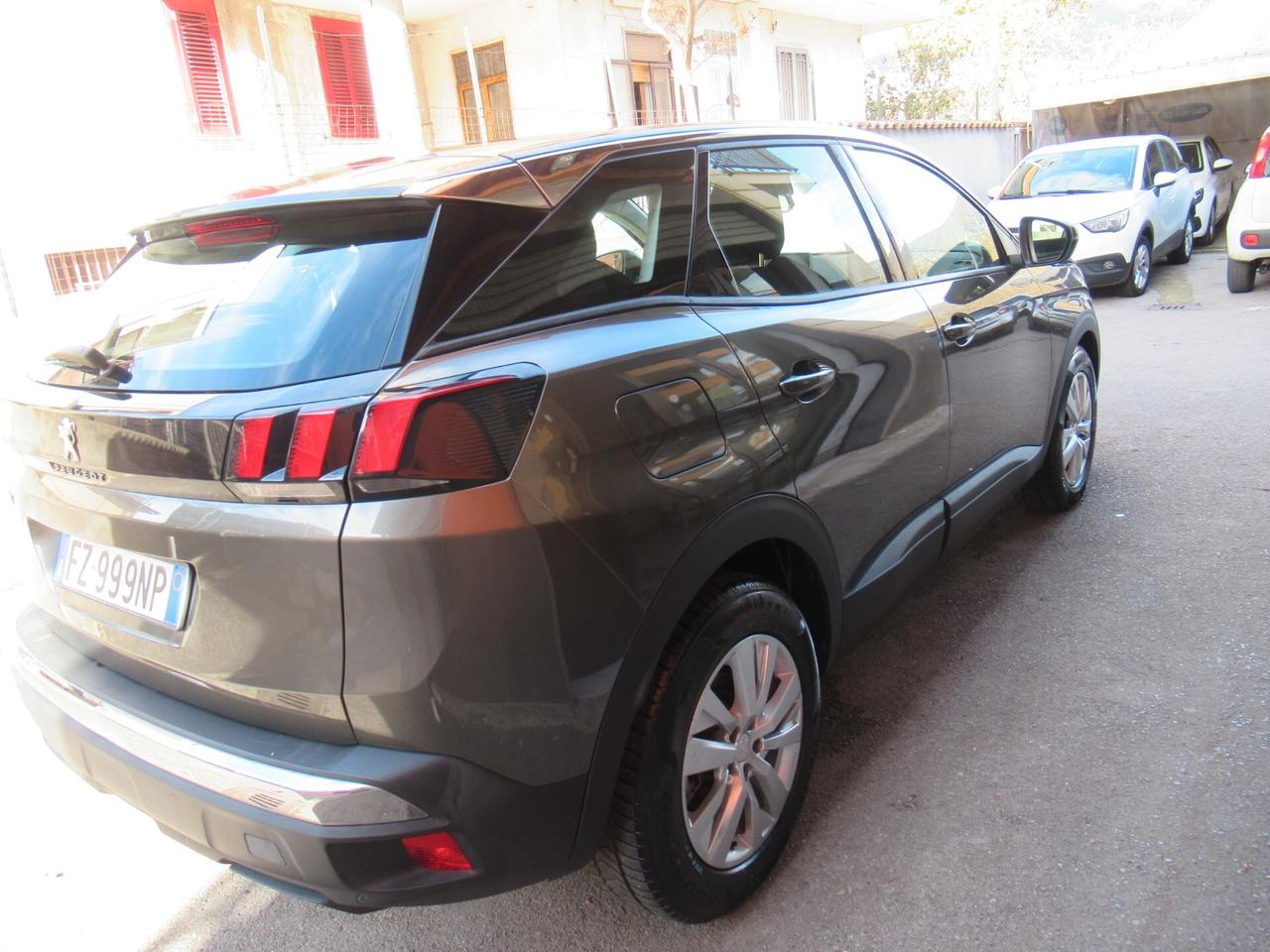 Peugeot 3008 BlueHDi 130 S&S Business