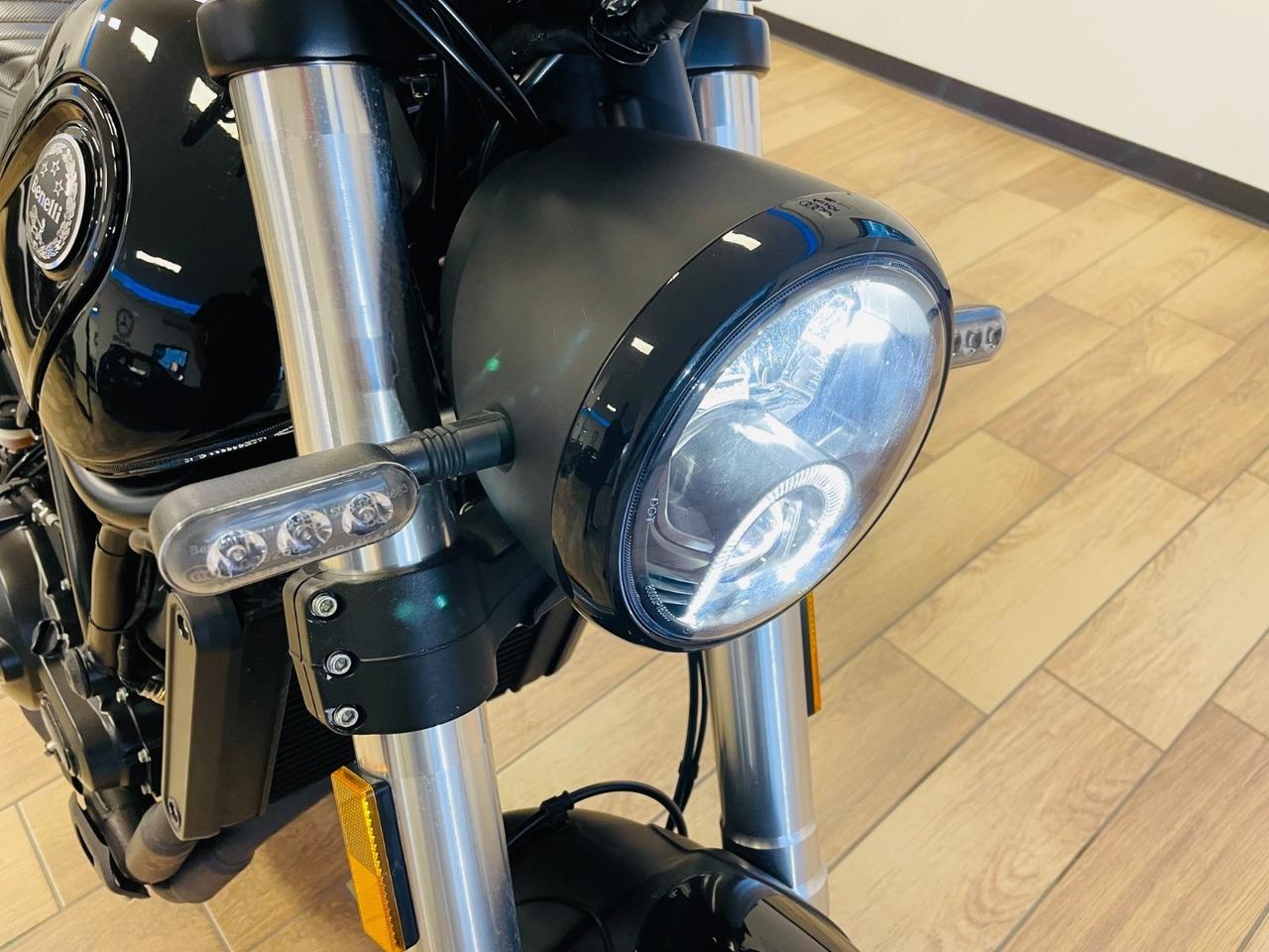 Benelli Leoncino 500