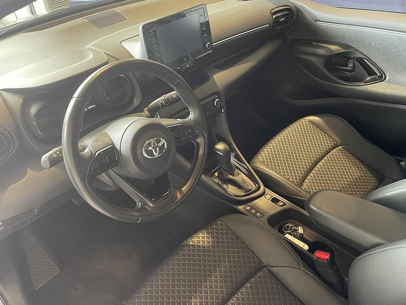 Toyota Yaris 1.5h lounge