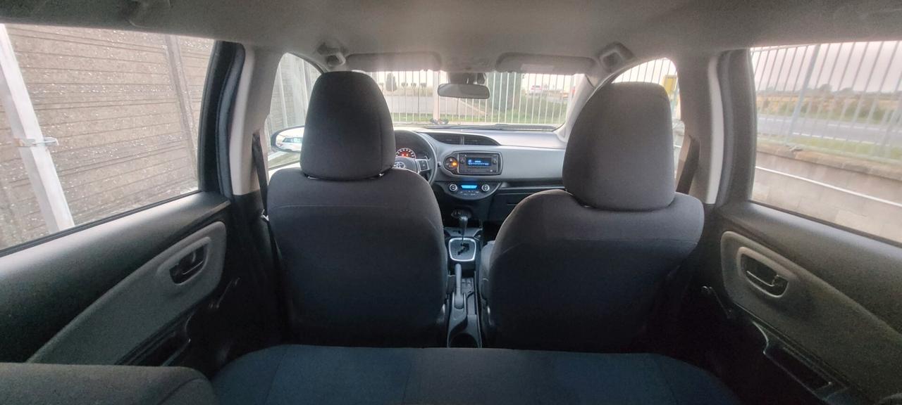 Toyota Yaris 1.5 Hybrid 5 porte Cool