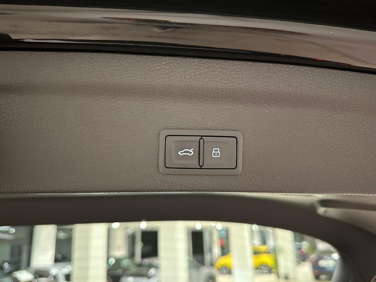 Audi Q3 35 TDI 150 CV S tronic S line edition 2020