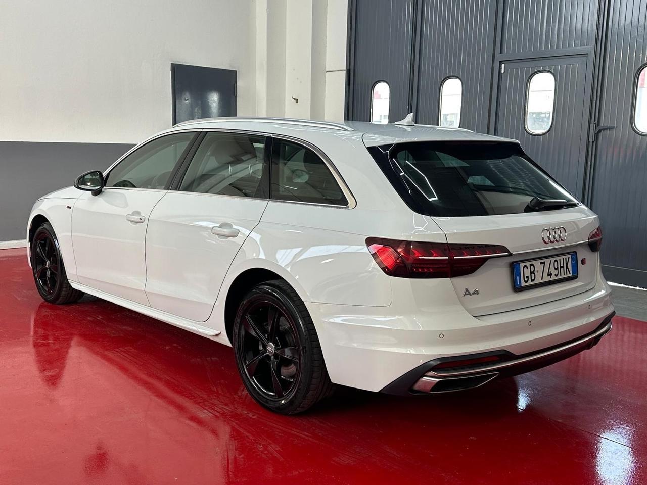 Audi A4 Avant 35 TDI/163 CV S tronic line edition