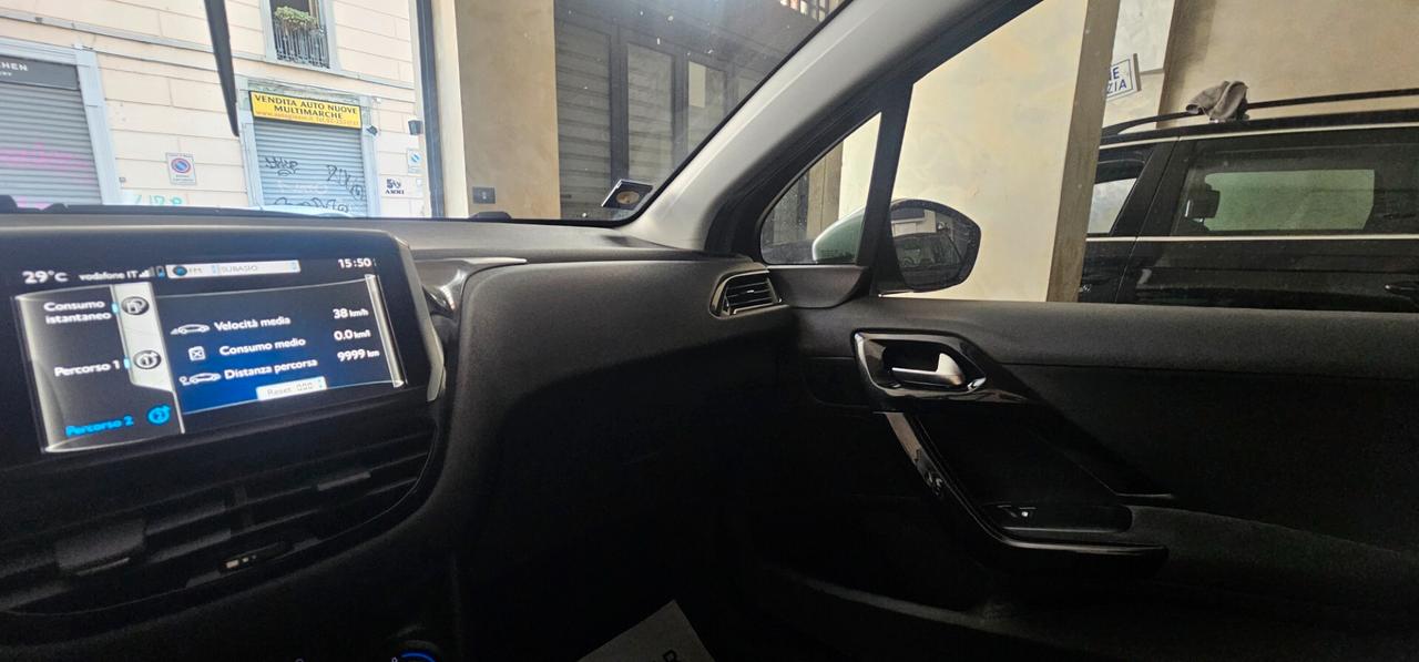 Peugeot 208 1.2 VTi 82 CV 5 porte Access
