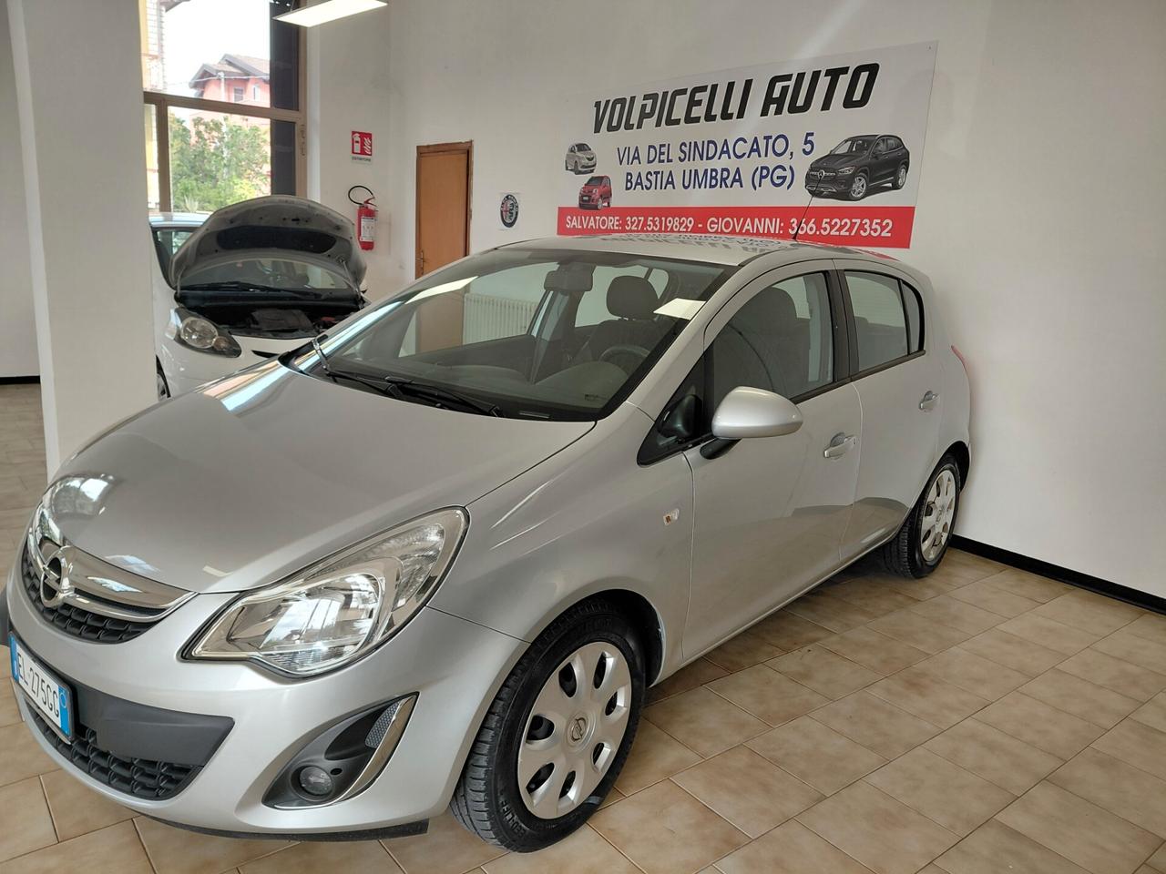 OPEL CORSA ANNO 2012 BZ GPL ADATTA NEOPATENTATI KM 100 MILA