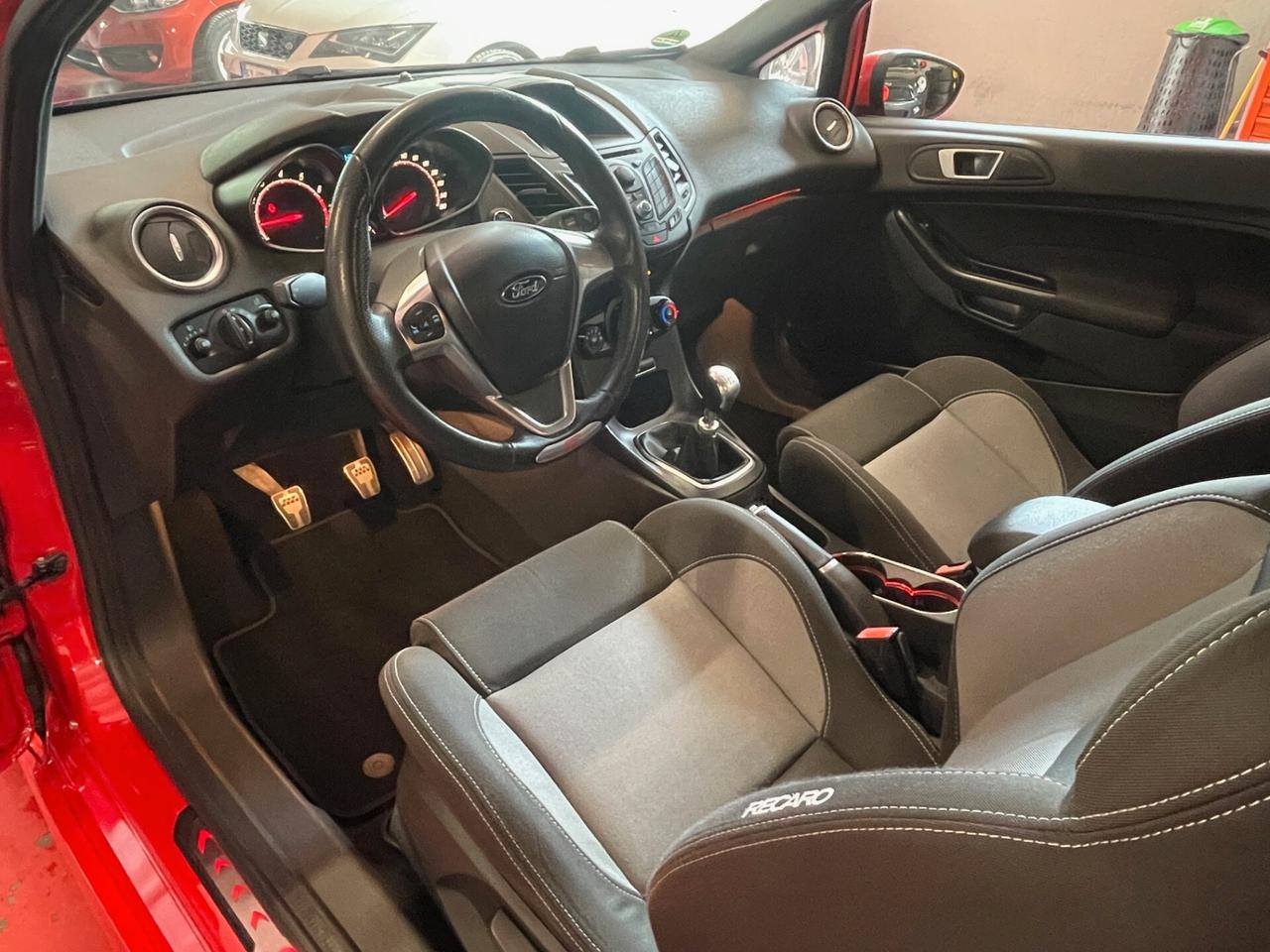 Ford Fiesta 1.6 182CV 3 porte ST