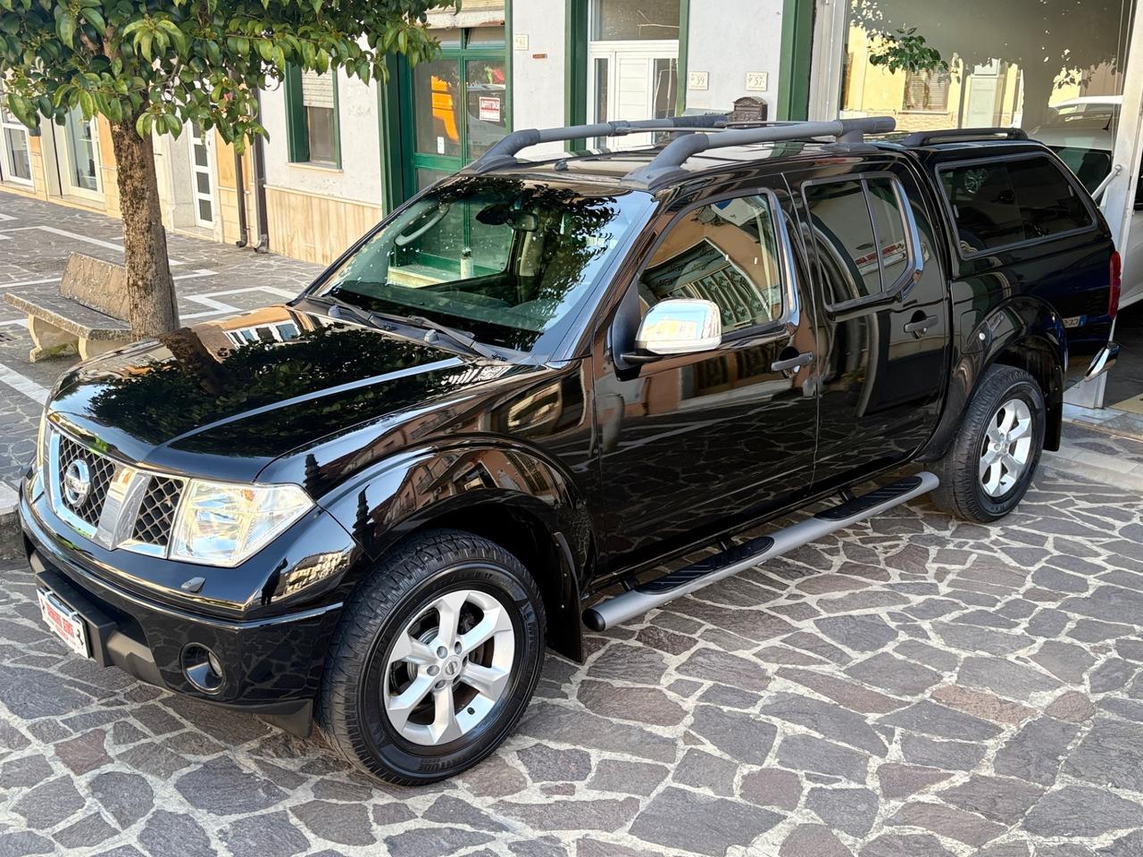 Nissan Navara 2.5 dCi Double Cab PICK UP HARD TOP
