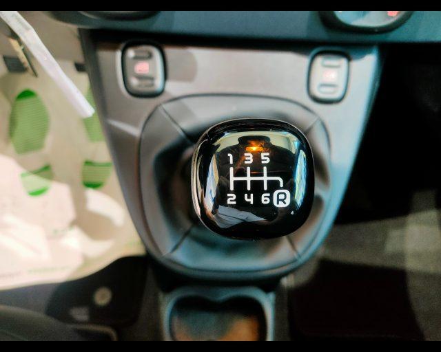FIAT New Panda 1.0 firefly hybrid s&s 70cv 5p.ti-RADIO BLUETOOTH