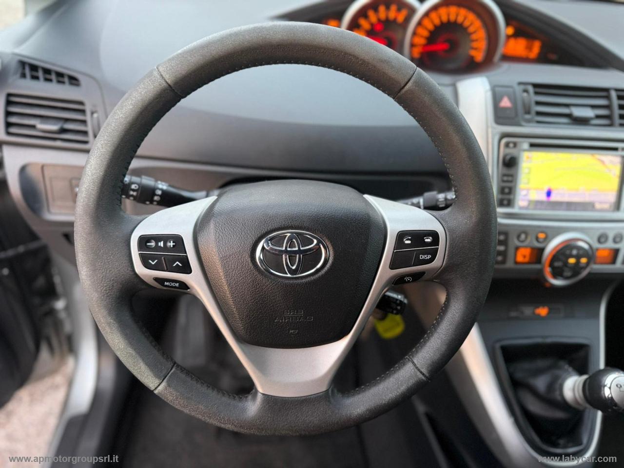 TOYOTA Verso 2.0 D ACTIVE 7 posti