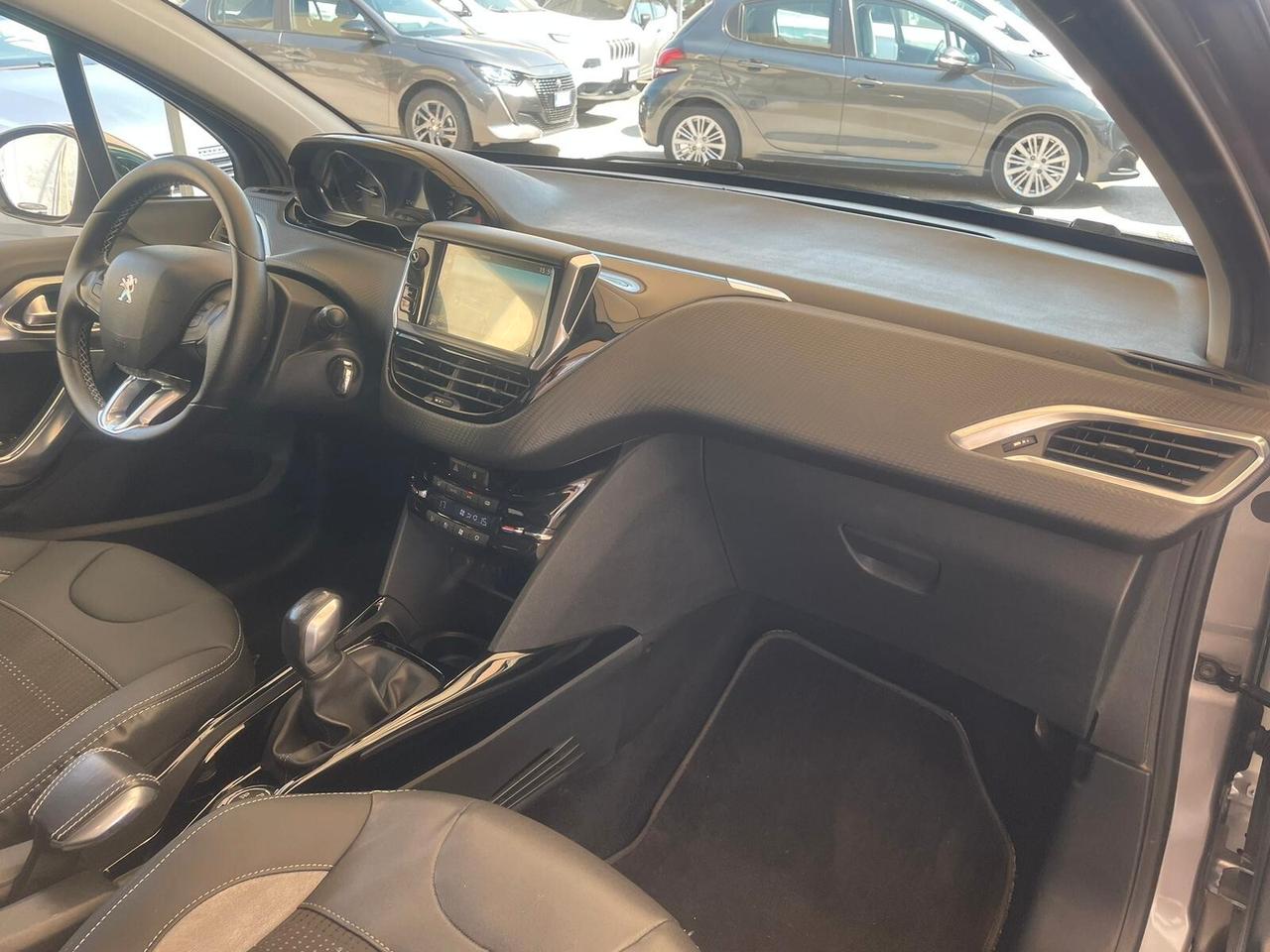 Peugeot 2008 BlueHDi 100 Allure
