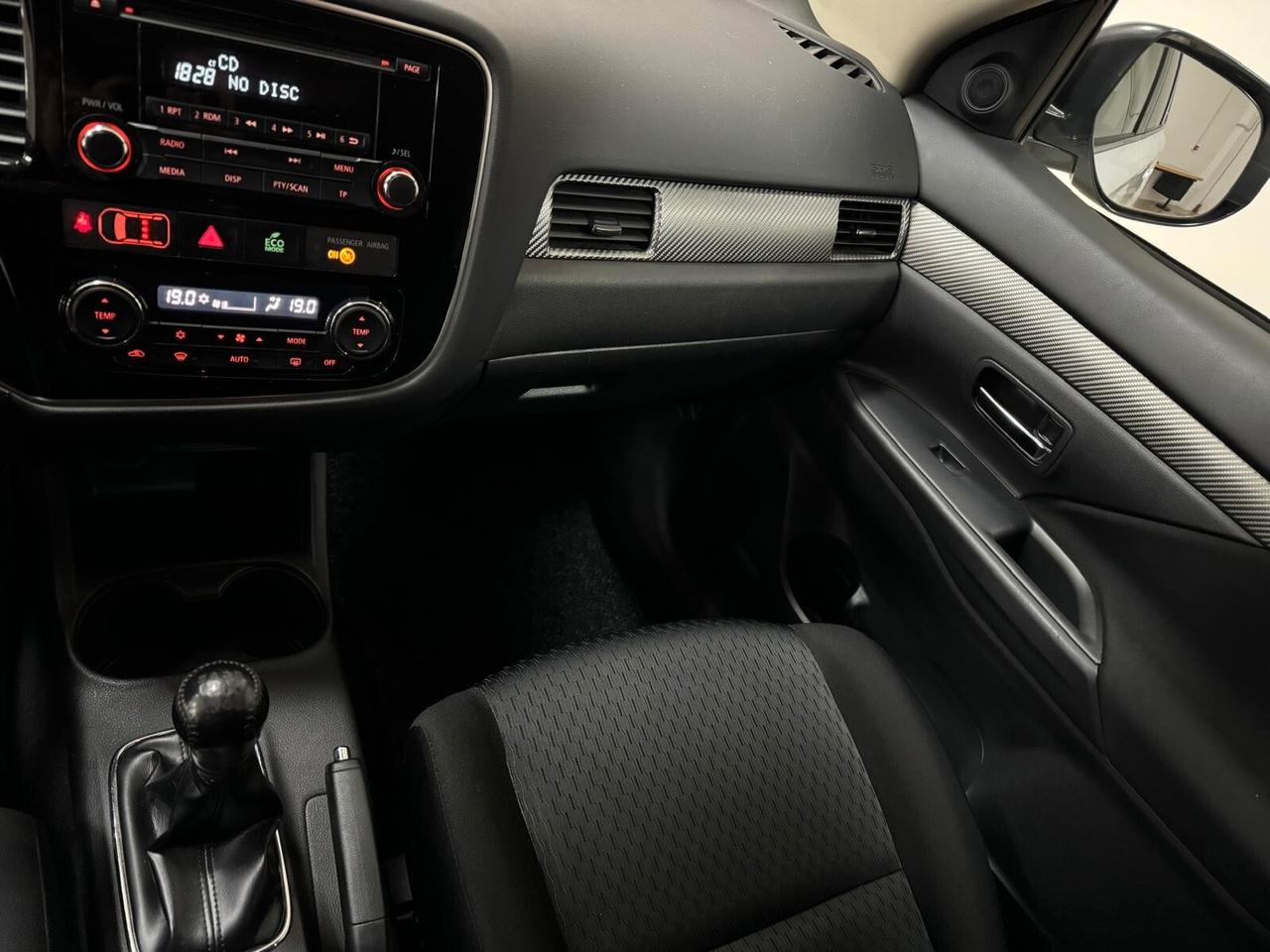 Mitsubishi Outlander 2.2 DI-D 4WD Intense