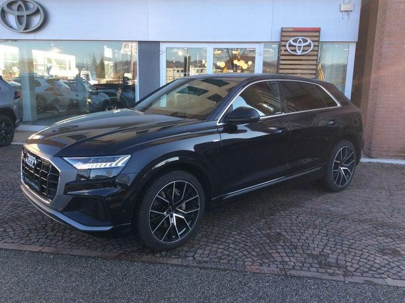 Audi Q8 50 TDI 286 CV quattro tiptronic Sport