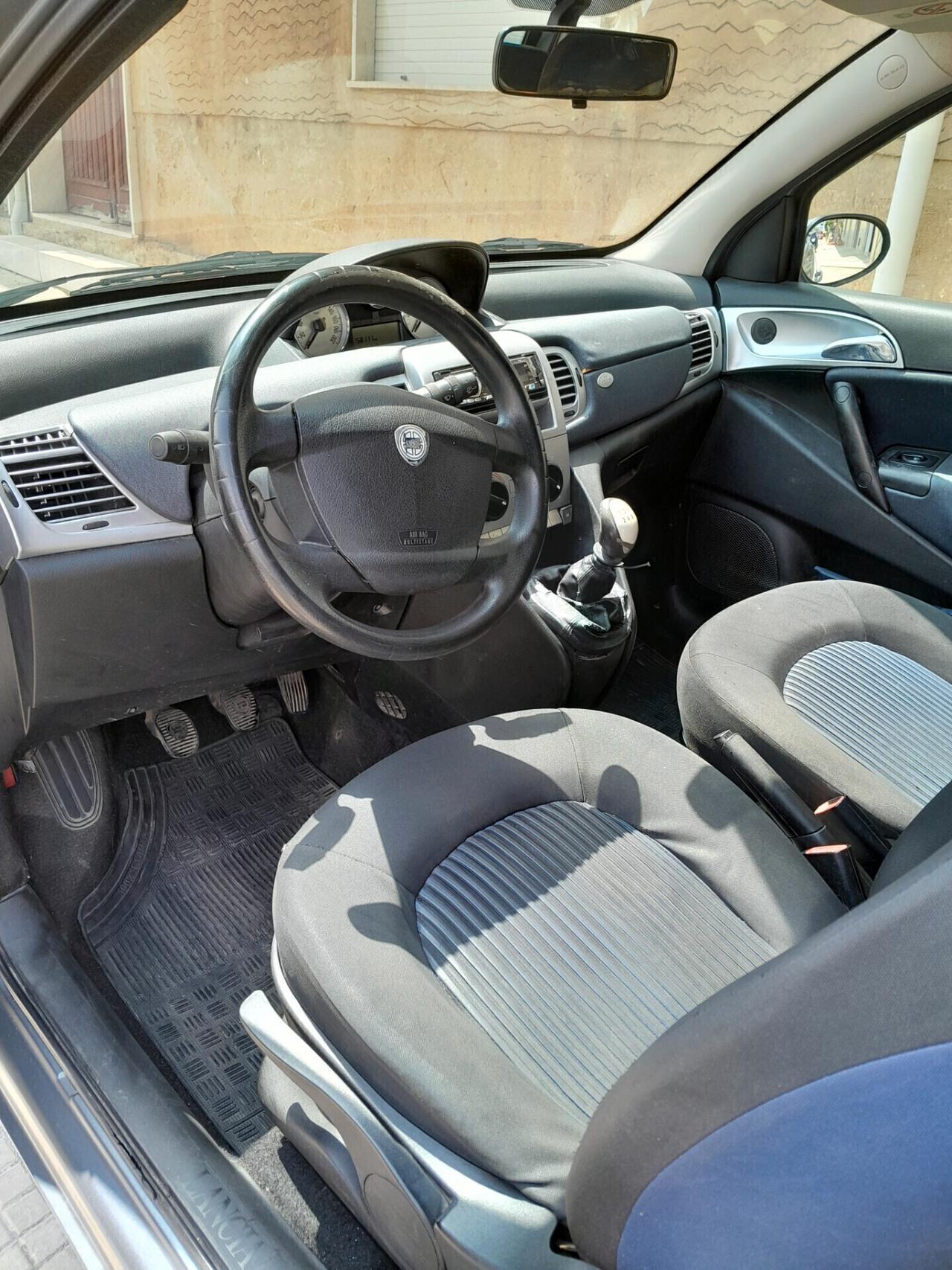 Lancia Ypsilon 1.2 Argento