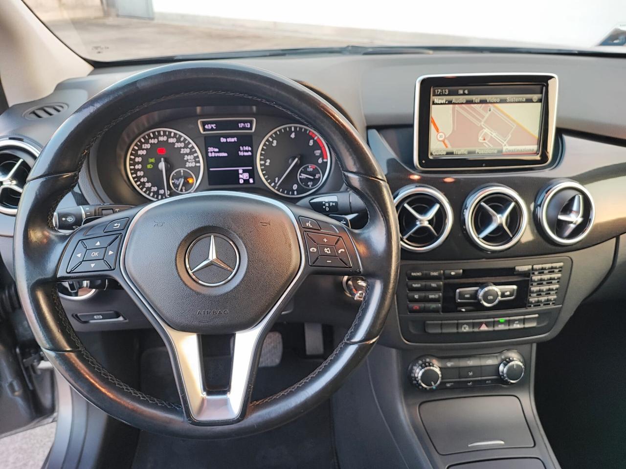 Mercedes-benz B 180 Automatic Premium 70000 km