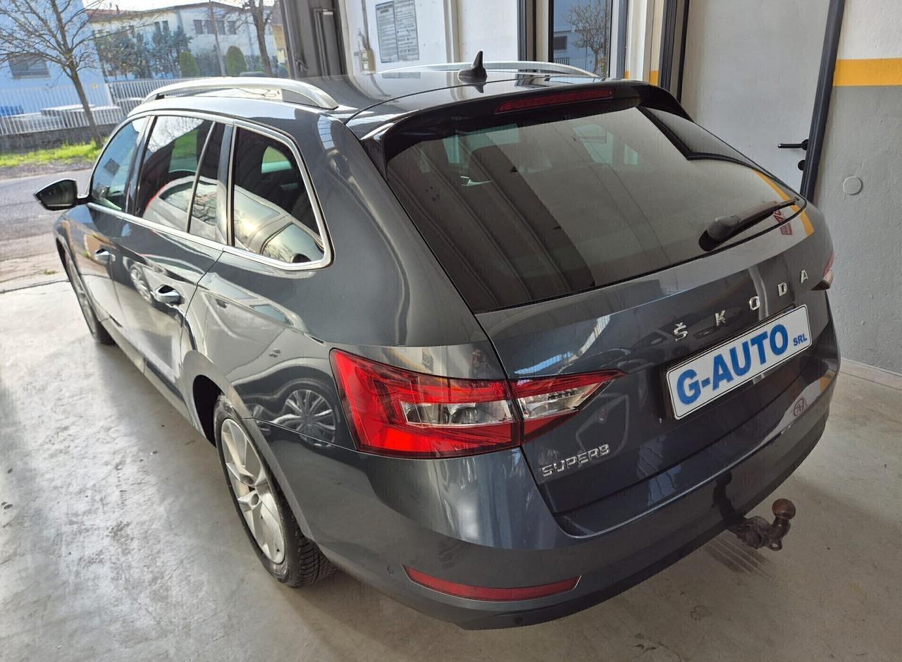 Skoda Superb 2.0 TDI EVO 150 CV SCR DSG Wagon Executive
