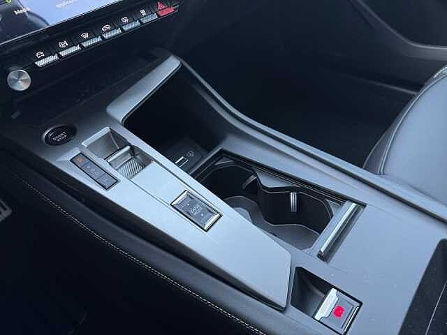 Peugeot 408 NUOVA 408 HYBRID GT EXCLUSIVE 145 CV