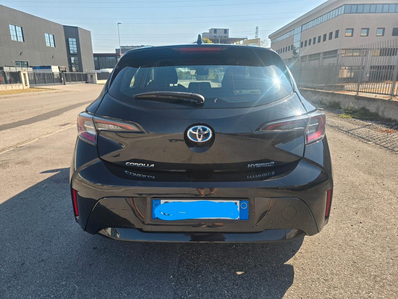 Toyota Corolla 1.8 Hybrid Business