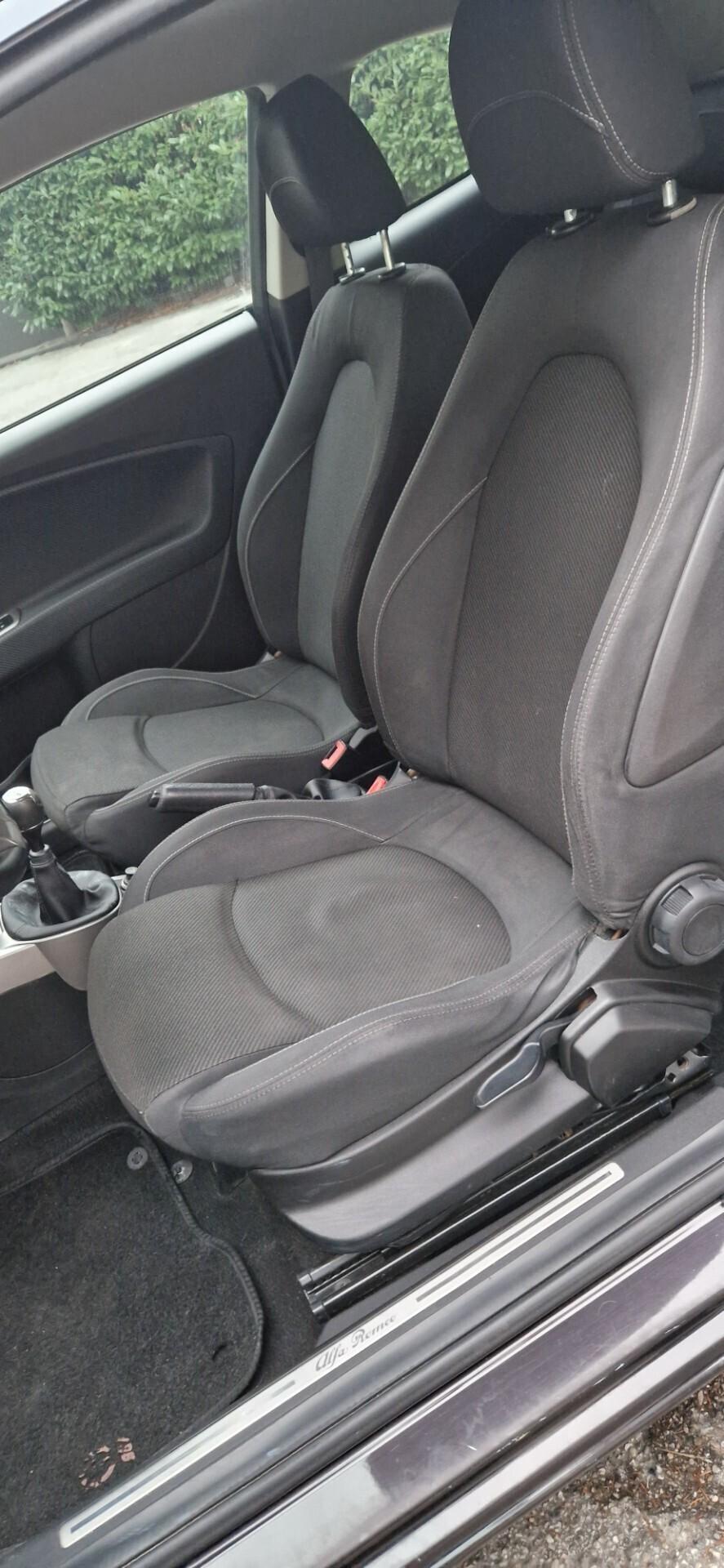 Alfa Romeo MiTo 1.3 JTDm-2 95 CV S&S Distinctive