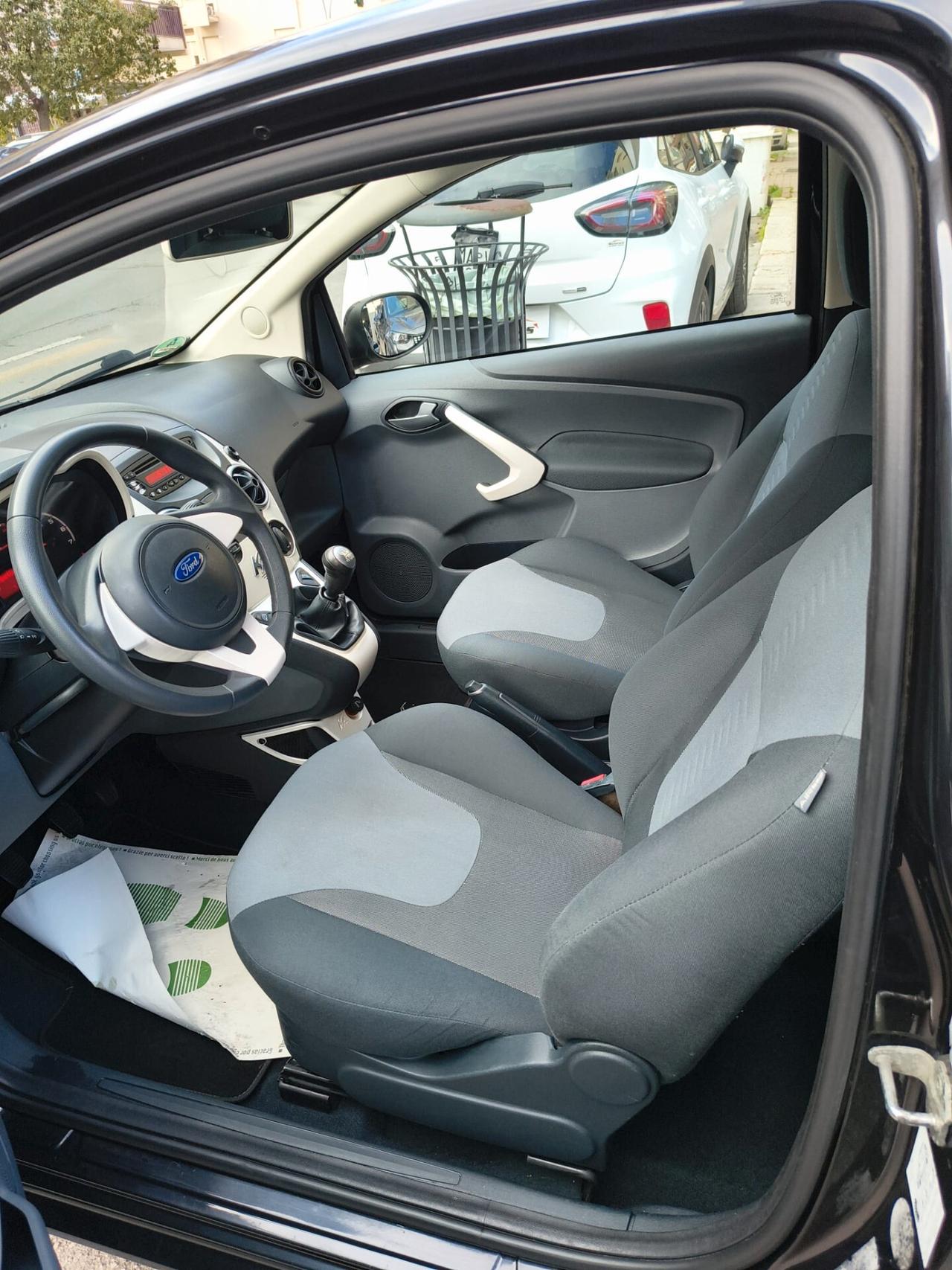 Ford Ka 1.2 8V 69CV Titanium